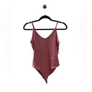 NWT! American Eagle Wine Colored Ribbed Bodysuit w/ Button Clasp - Size Medium